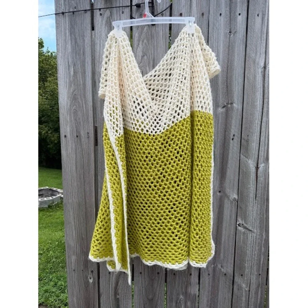 Boho Handmade Crochet Baby Blanket OS Green Cream Colorblock Mesh Knit Throw